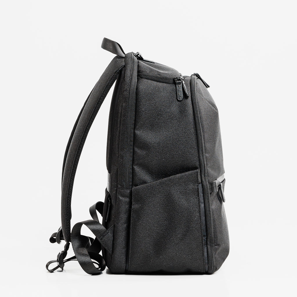 Travel Switchpack